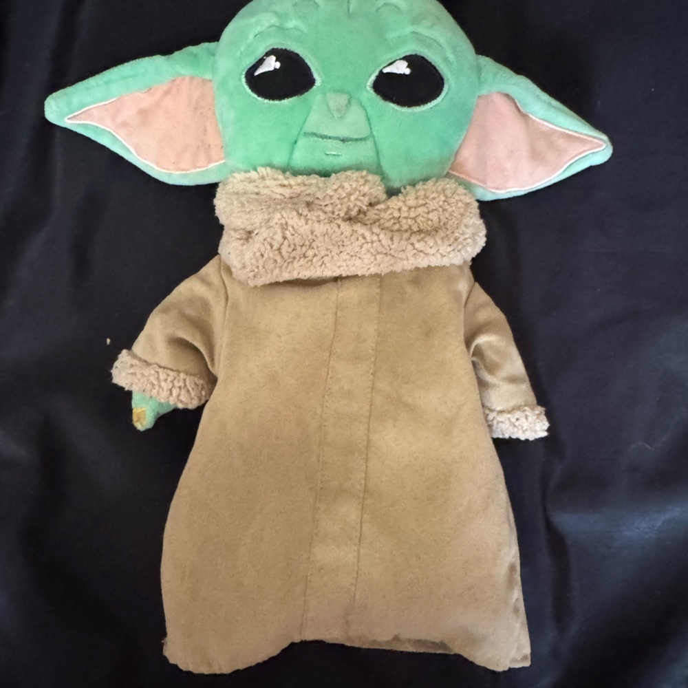 Star Wars Green Plush with Tan Outfit